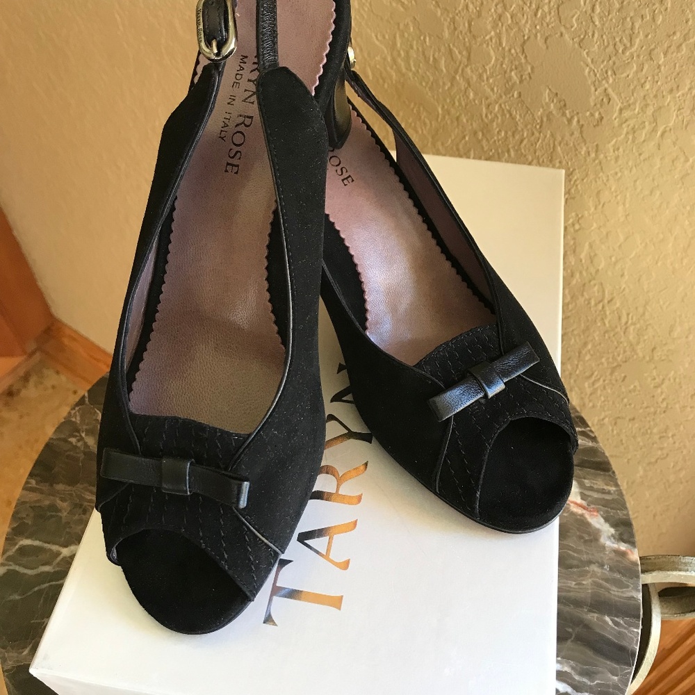 Taryn Rose- Black Slingback heel- New in box